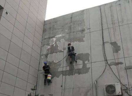 雷州楼顶漏水维修公司分享下雷州外墙防水的注意事项